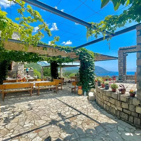 Family Retreat Bozovic Apartment Budva Exterior photo