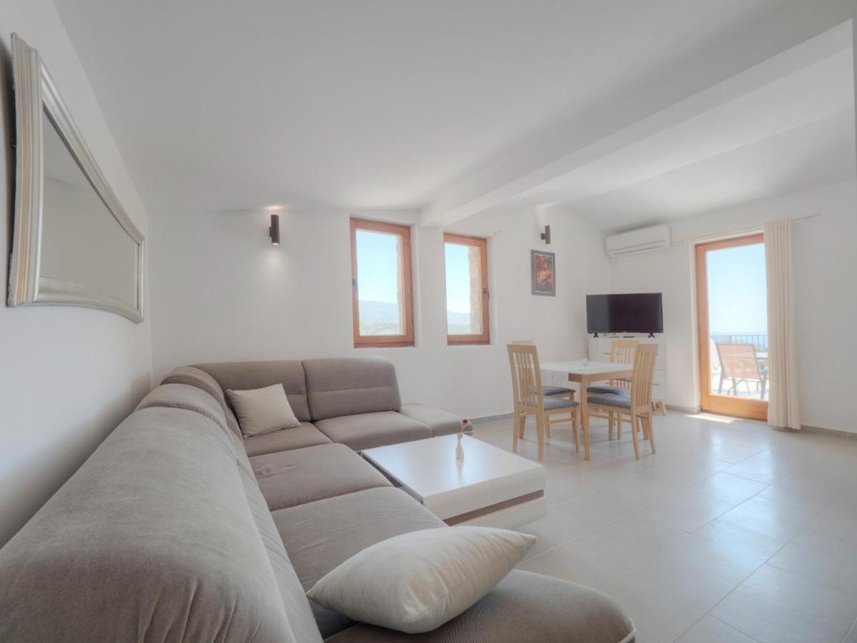 Family Retreat Bozovic Apartment *
