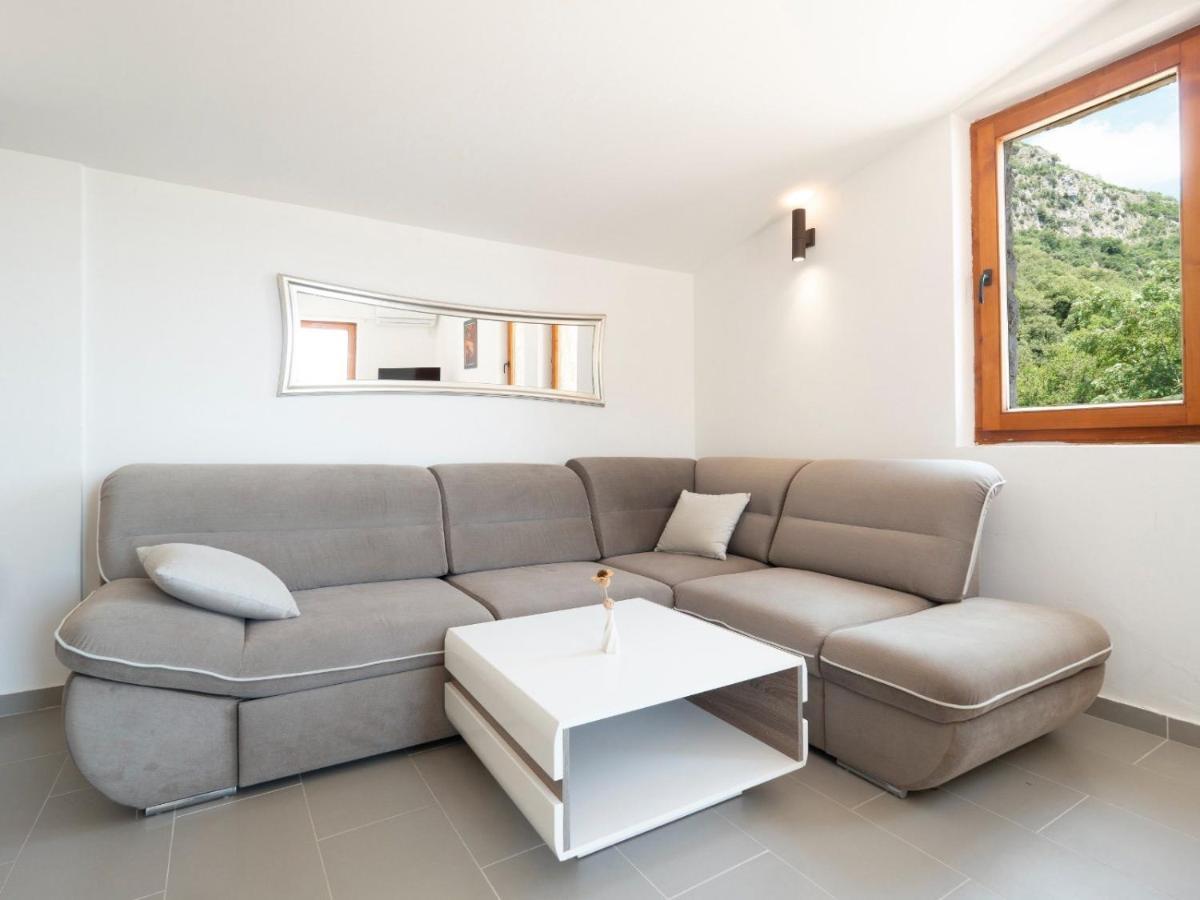 Family Retreat Bozovic Apartment *