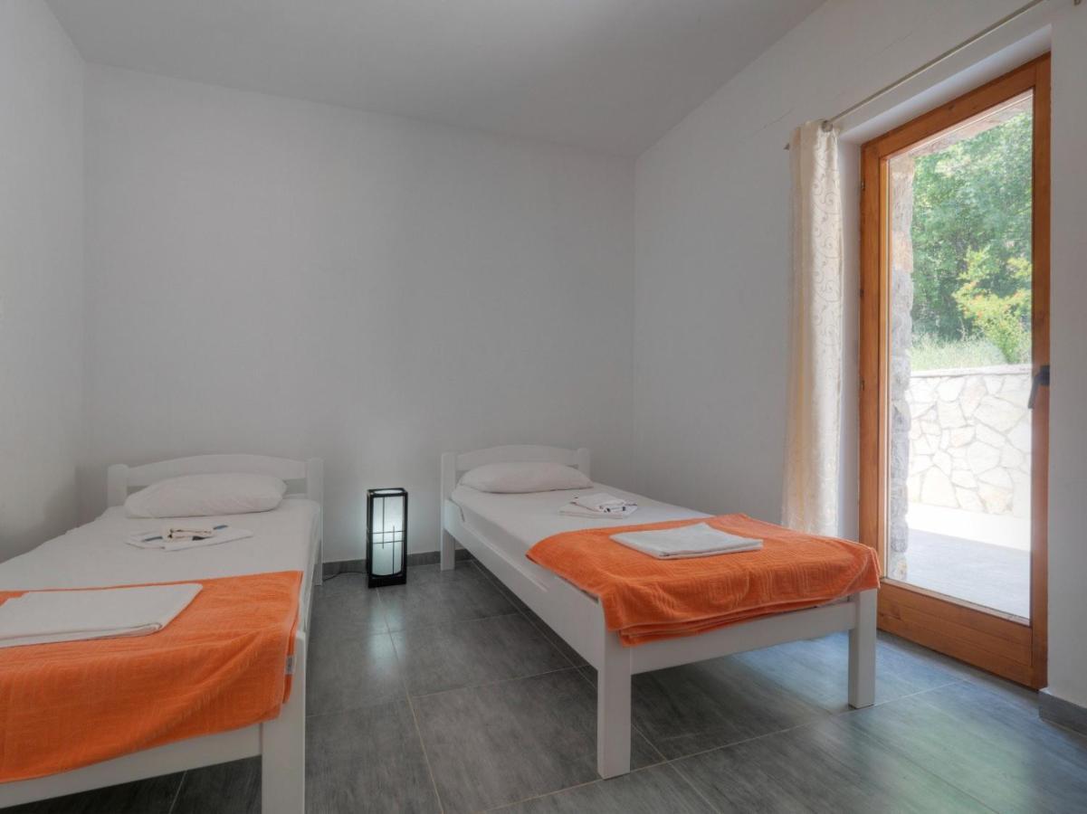 Family Retreat Bozovic Apartment Budva