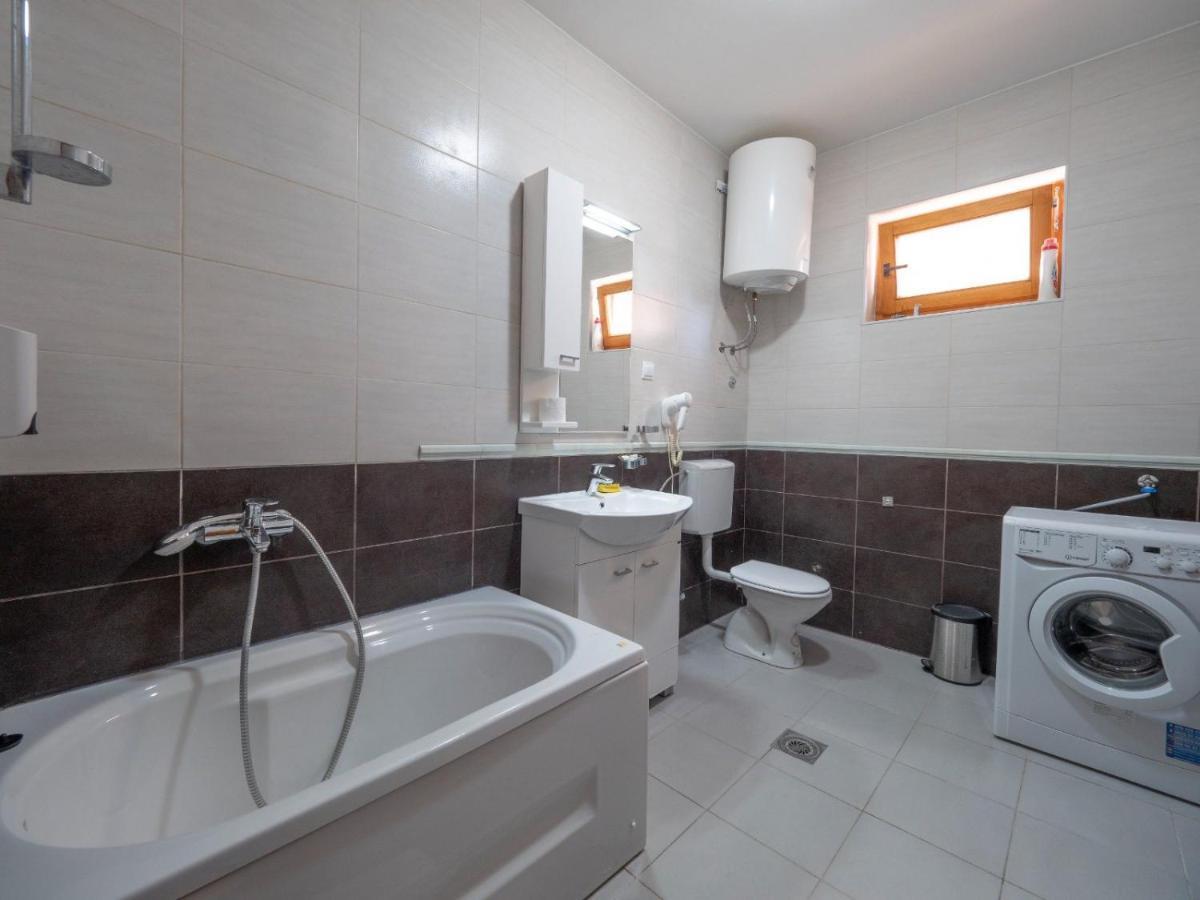Family Retreat Bozovic Apartment