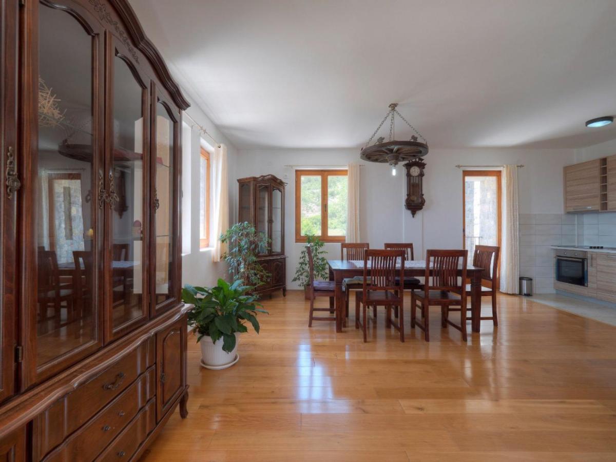 Family Retreat Bozovic