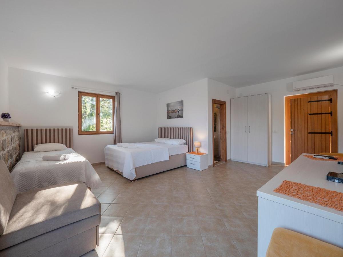 Family Retreat Bozovic * Budva
