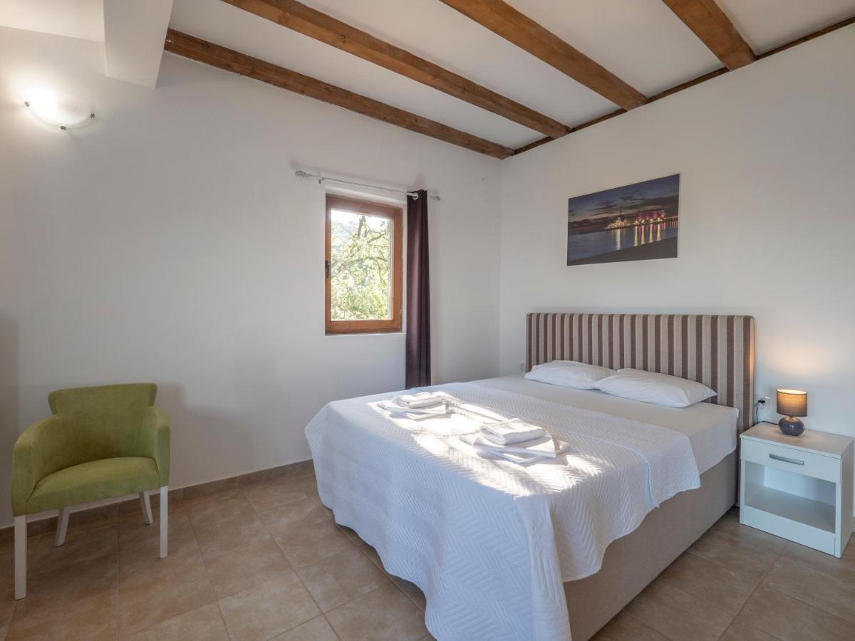 Family Retreat Bozovic Budva